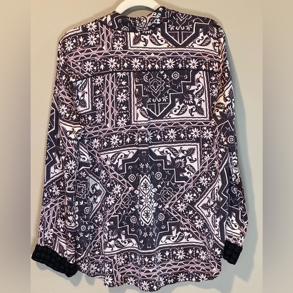 Johnny Was Womens Ophelia Velvet Silk Pajama Top Black NWT Size Medium - Picture 3 of 8